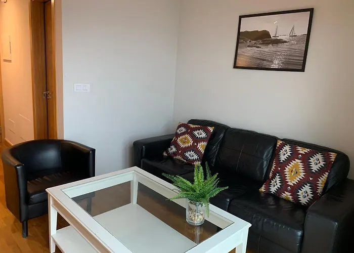 Apto. Con Terraza Y Vistas Al Mar *